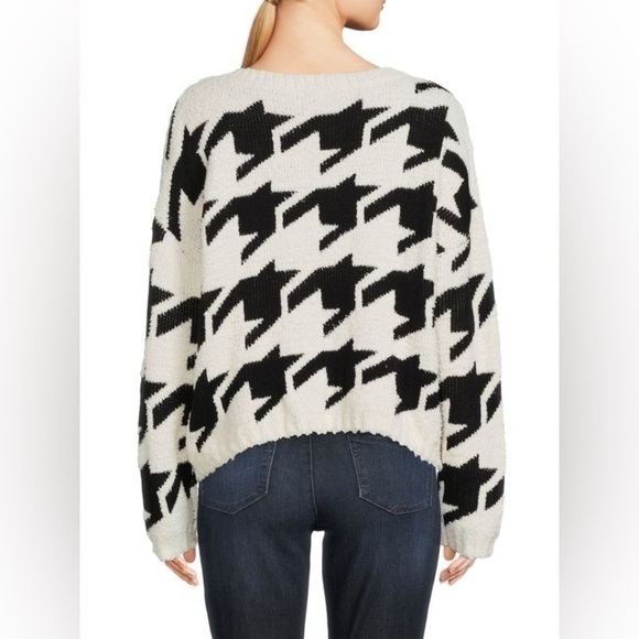 NWT. JOHN + JENN Rickey Houndstooth Crew Neck Sweater. Large - Picture 8 of 10